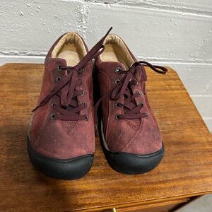 Keen Women's Burgundy Lace-Up Sneakers